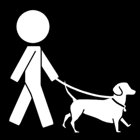 mens met hond wandelen