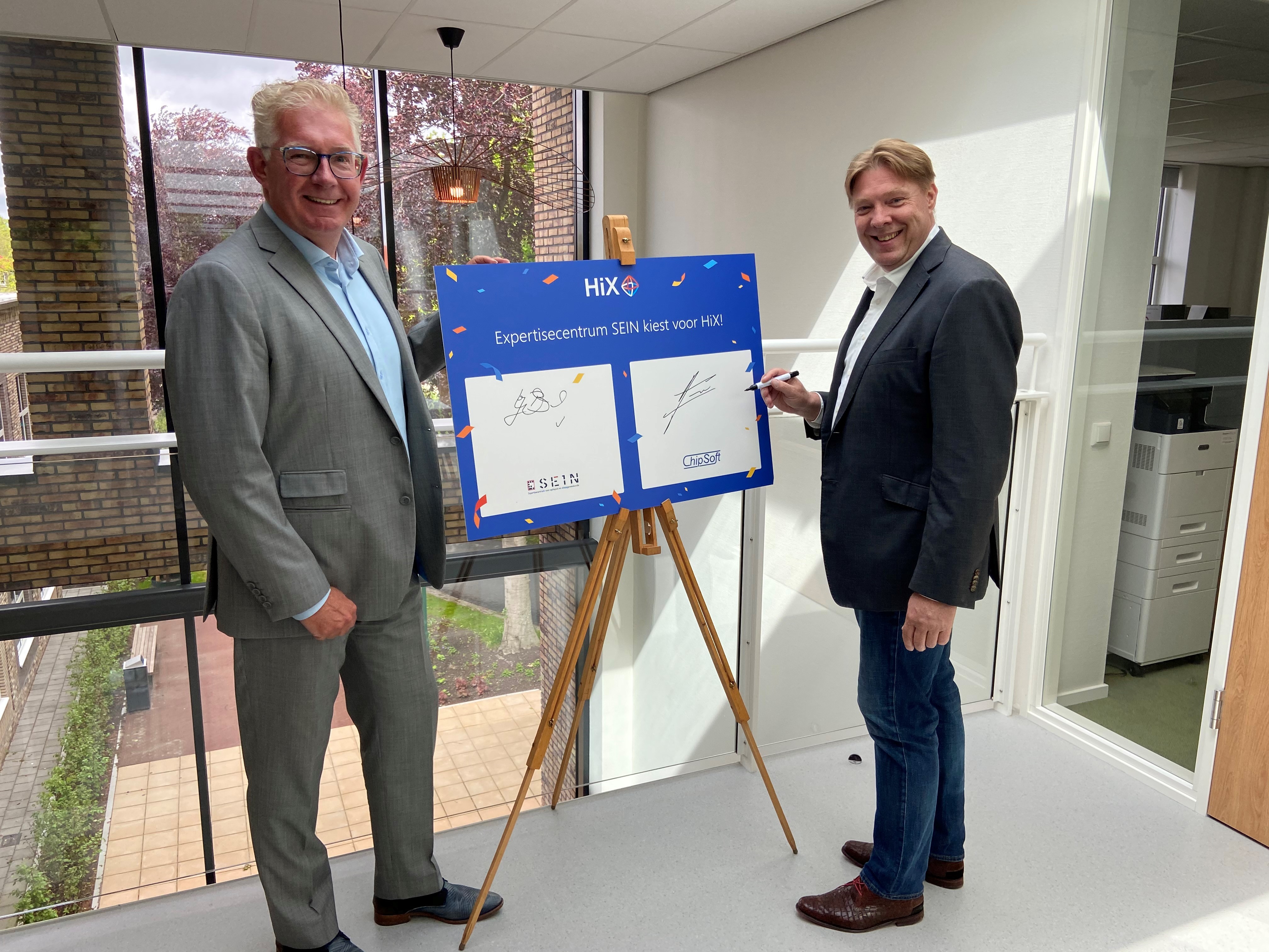 SEIN zet handtekening voor HiX